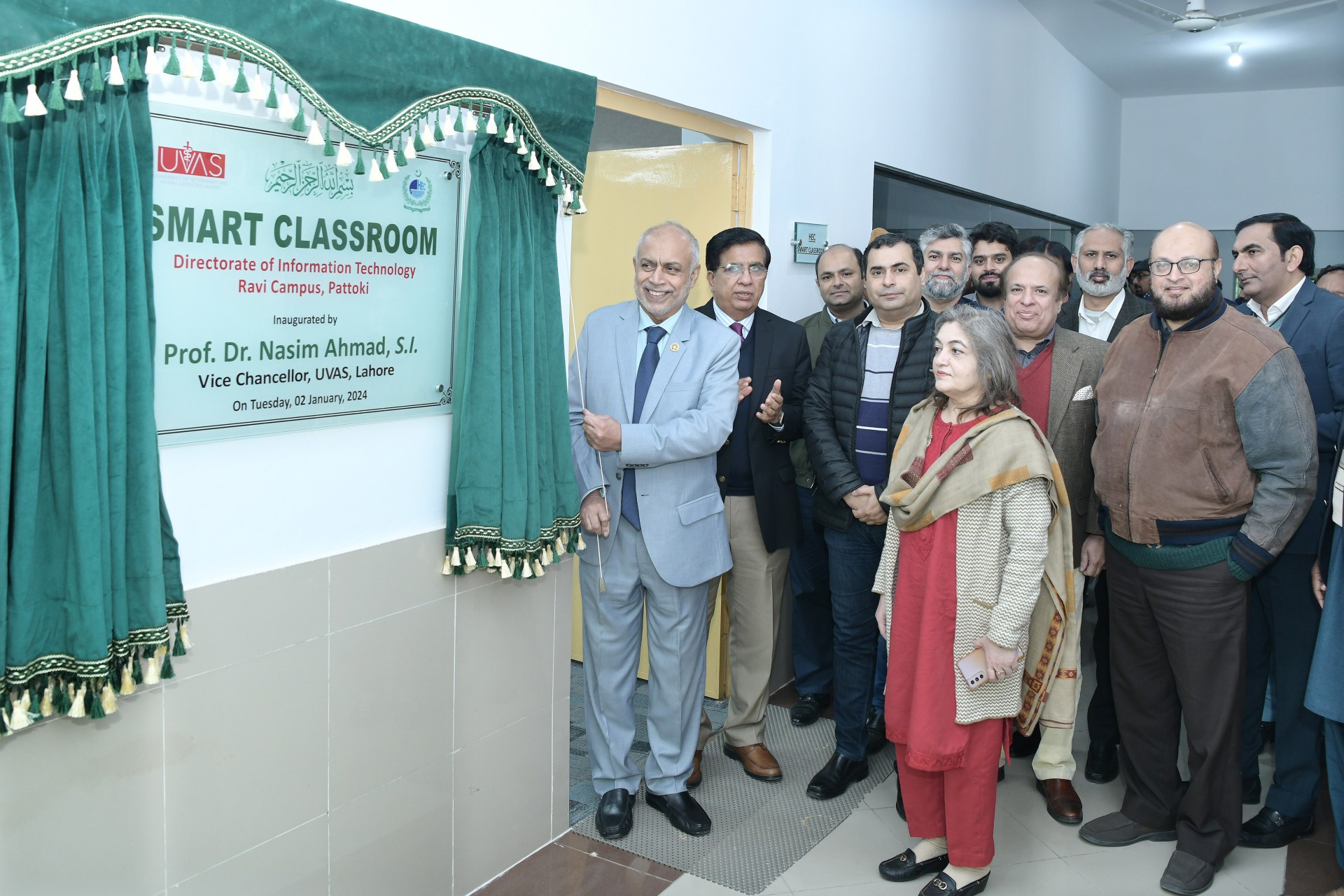 UVAS VC inaugurates Pet Centre & Smart Classroom at Ravi Campus